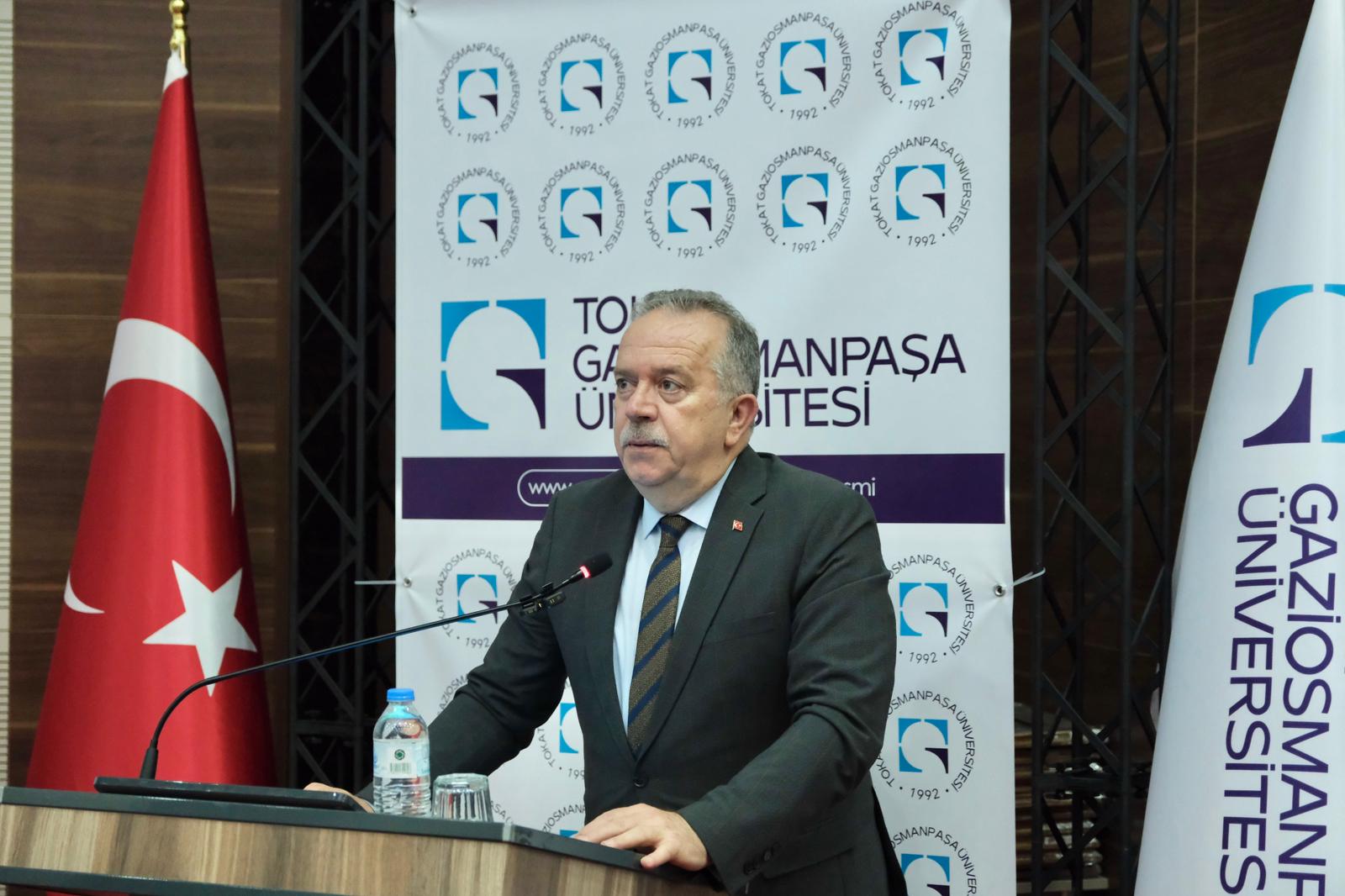 Rektör Turabi, Tokat’ta Düzenlenen “Vakıf Geleneği ve Tokat Bölgesi Vakıfları” Sempozyumuna Katıldı