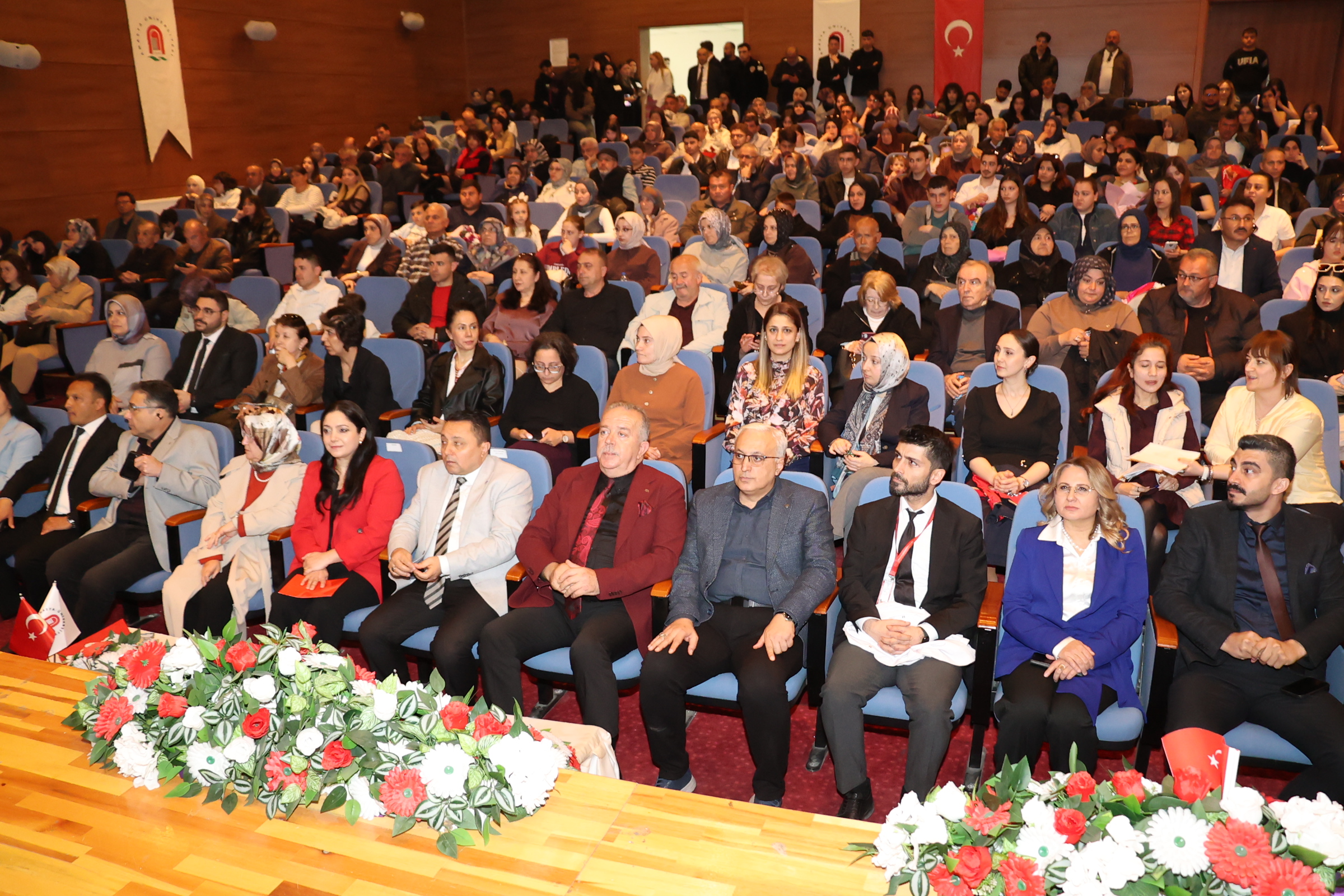 Amasya Üniversitesi’nde Geleceğin Sağlıkçıları Beyaz Önlüklerini Giydi