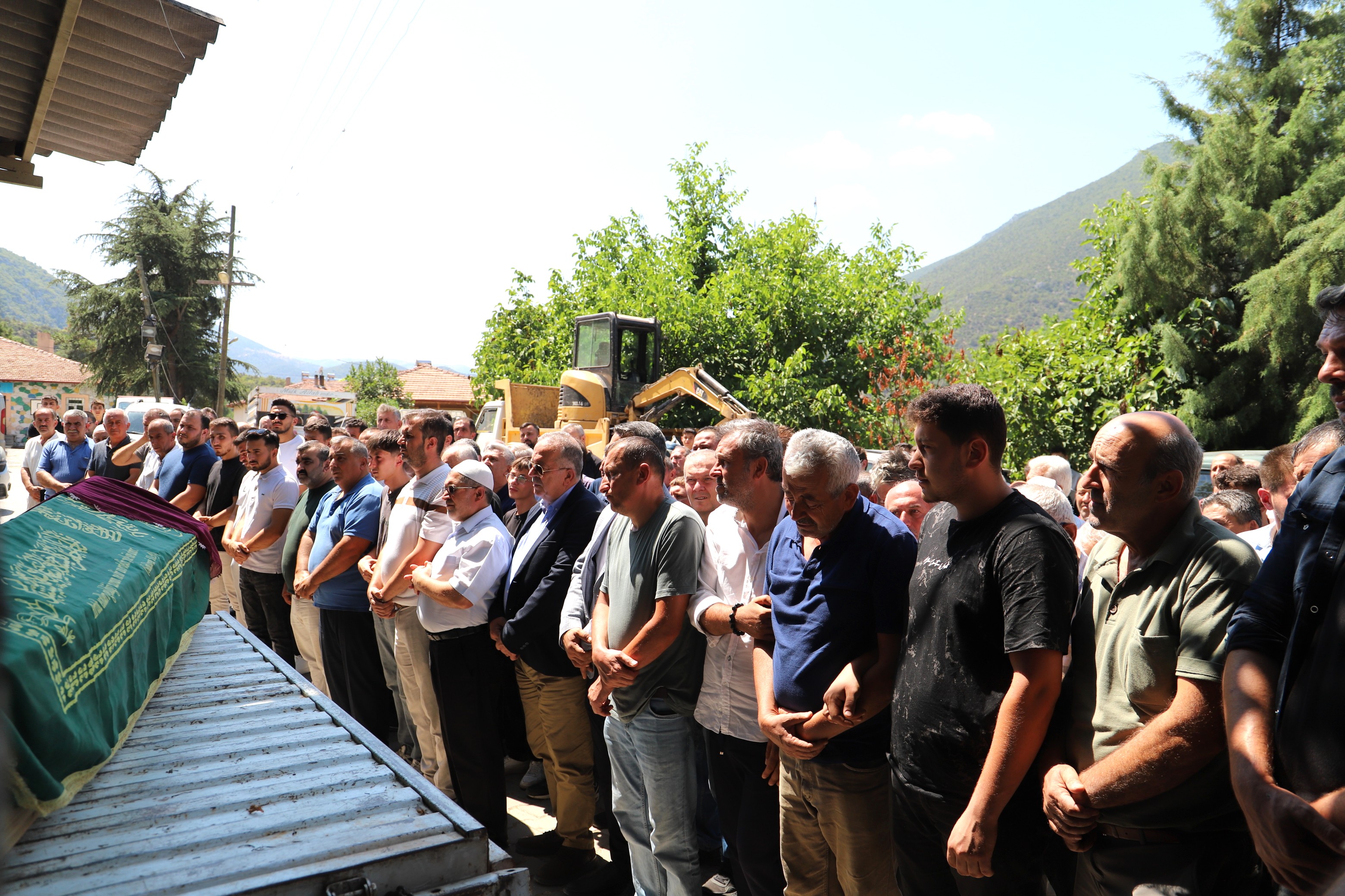 Rektör Turabi, Pazar Ailesinin Acısını Paylaştı