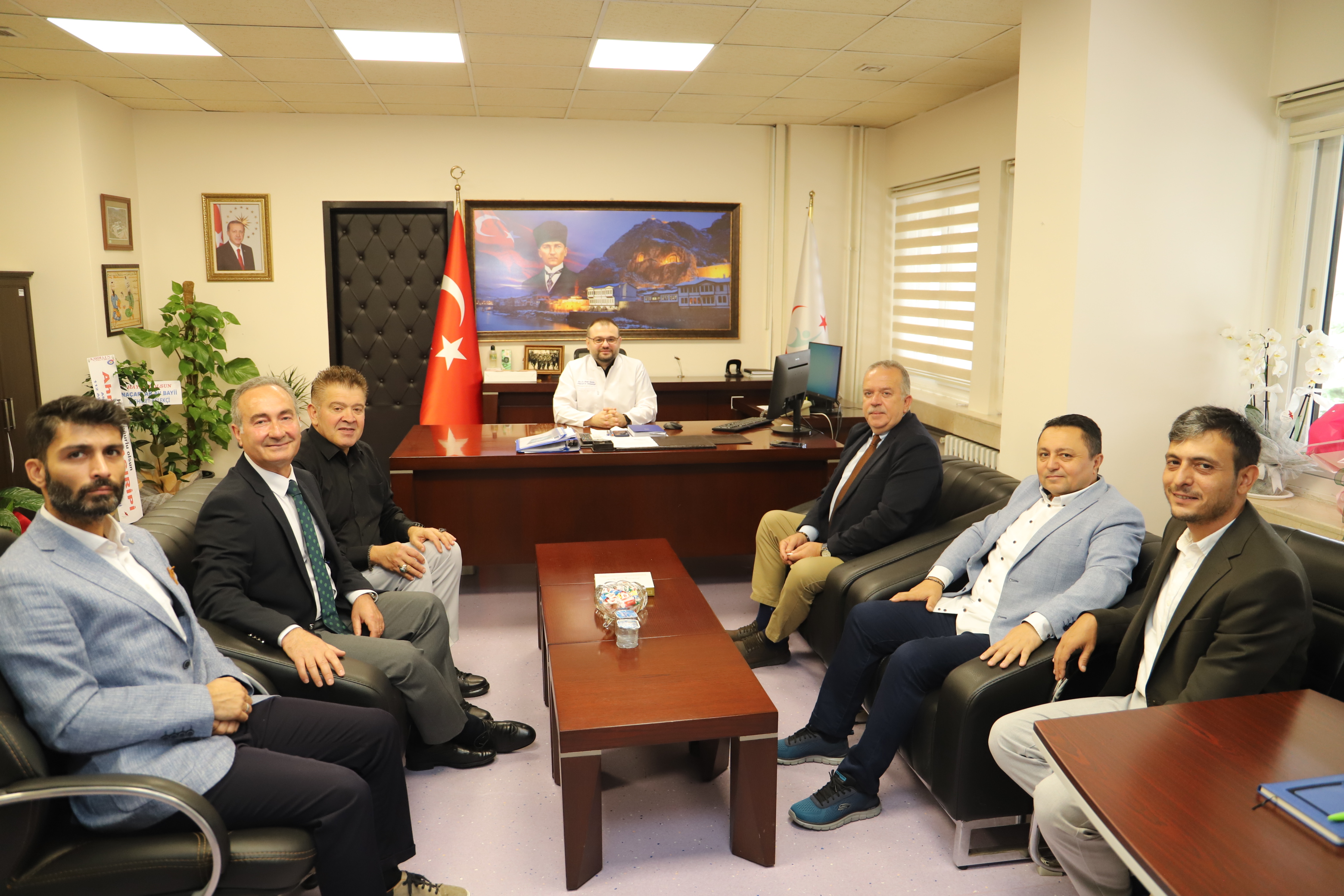 Rektör Turabi’den Başhekim Sezgin’e Hayırlı Olsun Ziyareti