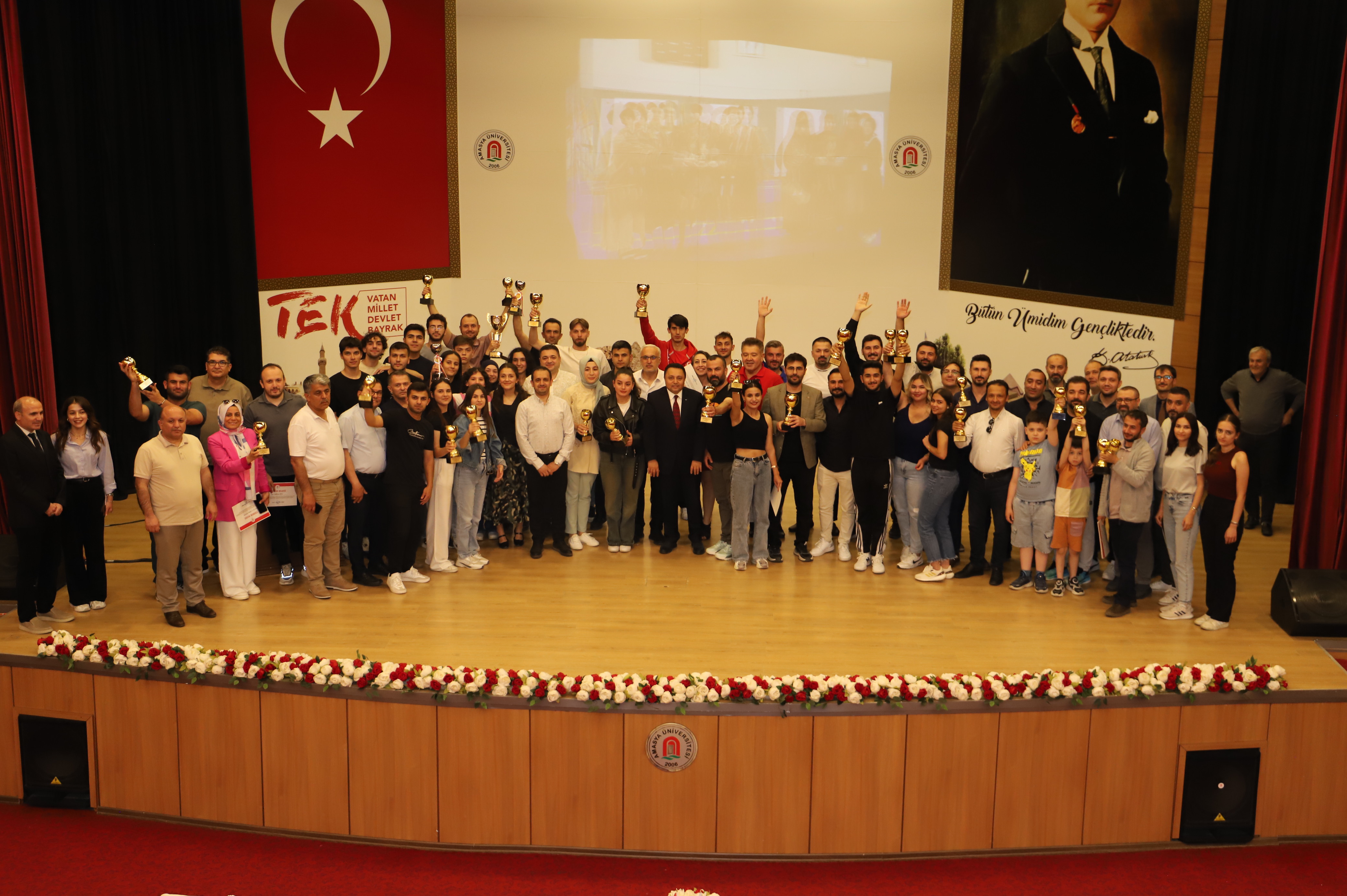 Amasya Üniversitesi 16. Bilim, Kültür, Sanat ve Spor Şenlikleri Ödül Töreni ile Sona Erdi