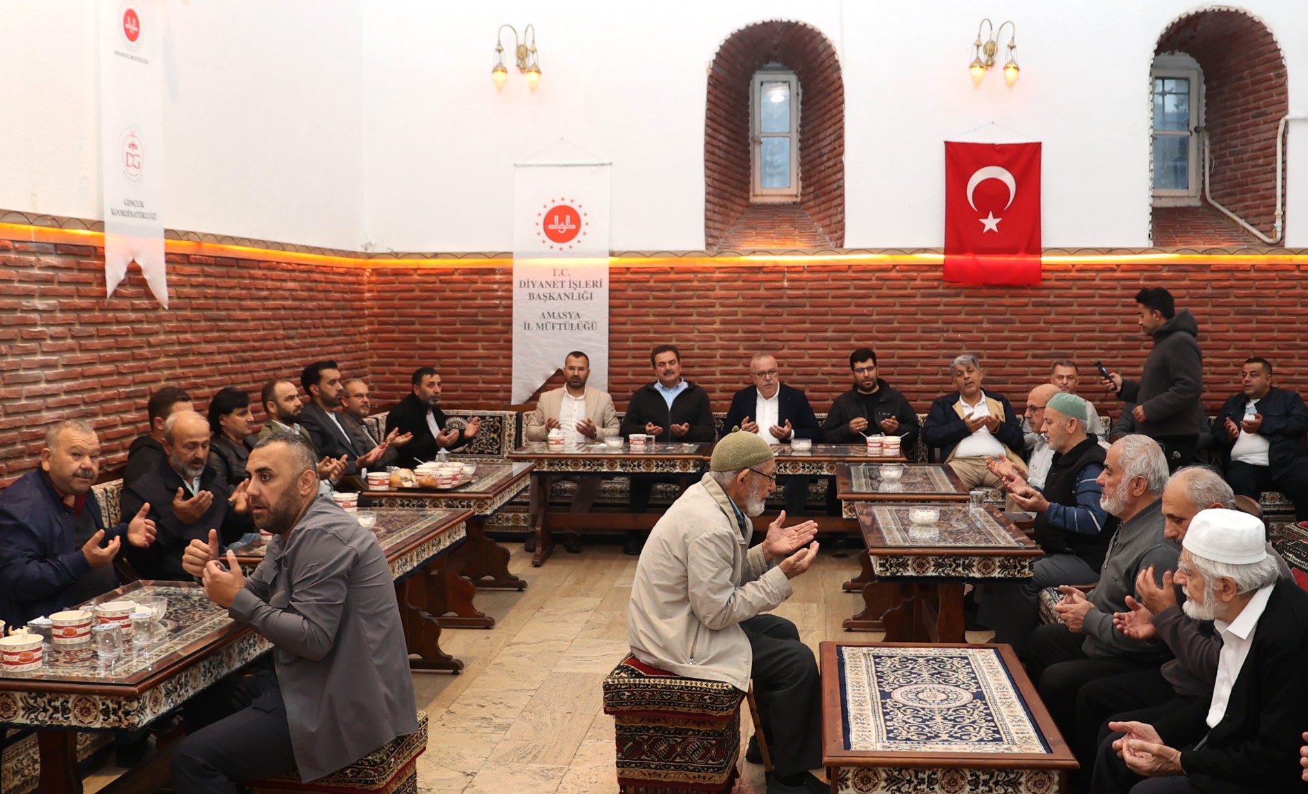 Amasya Üniversitesi’nden Sultan II. Bayezid Külliyesi’nde Her Gün Sıcak Çorba İkramı