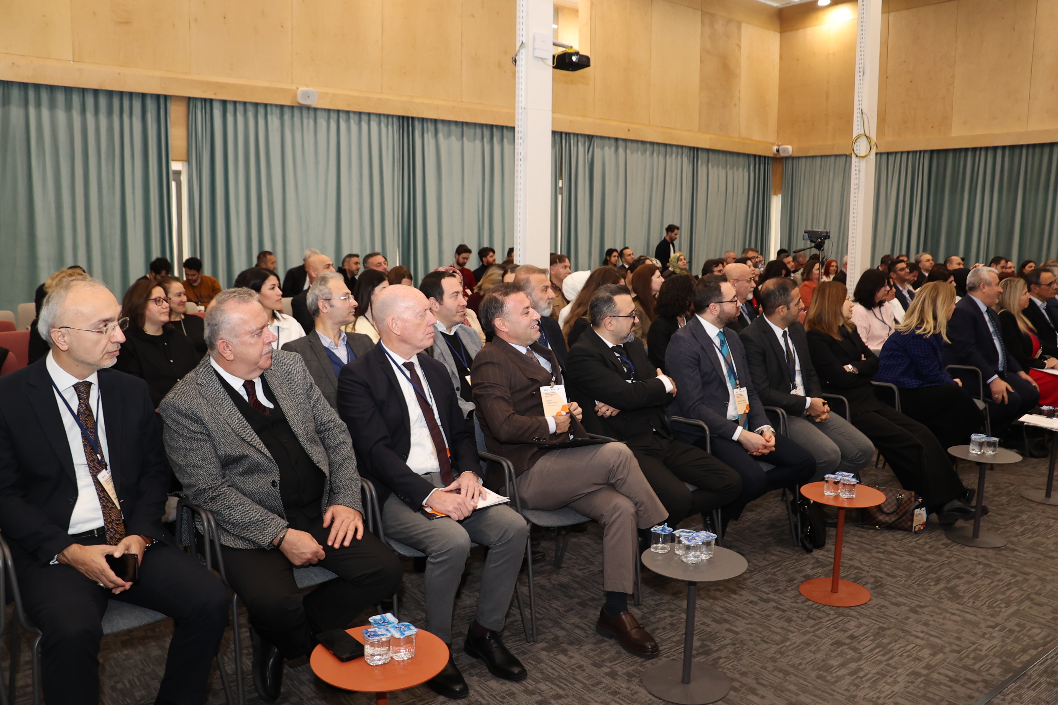 Rektör Turabi, EMI Forum 2025’e Katıldı