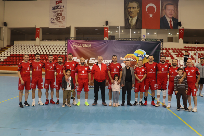 Amasya Üniversitesi-İtfaiye Takımı Şampiyon Oldu