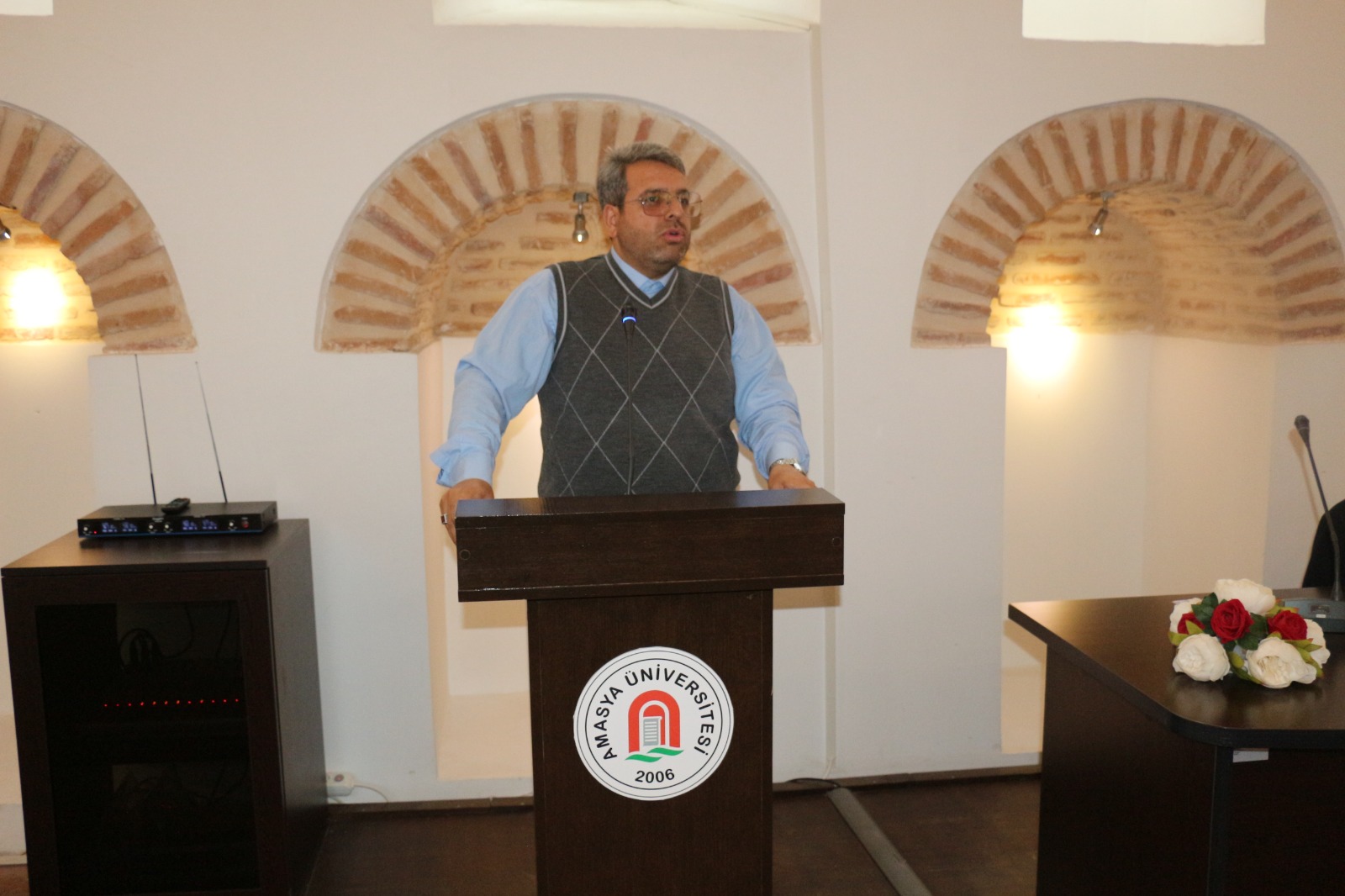 Gençlerin İnanç Problemleri Konferansı Düzenlendi