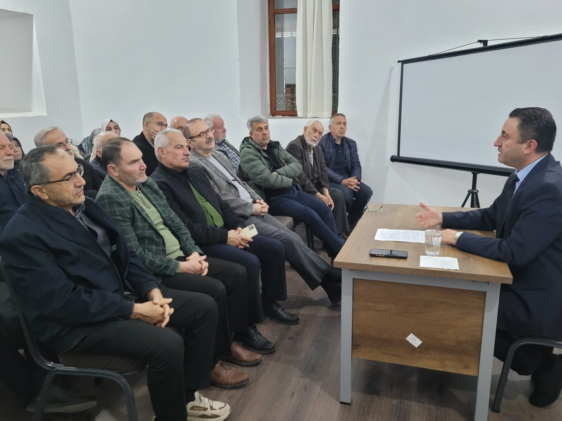 Prof. Dr. Abdulkadir Tekin, Fıkhın Güncel Meselelere Yaklaşımını Anlattı