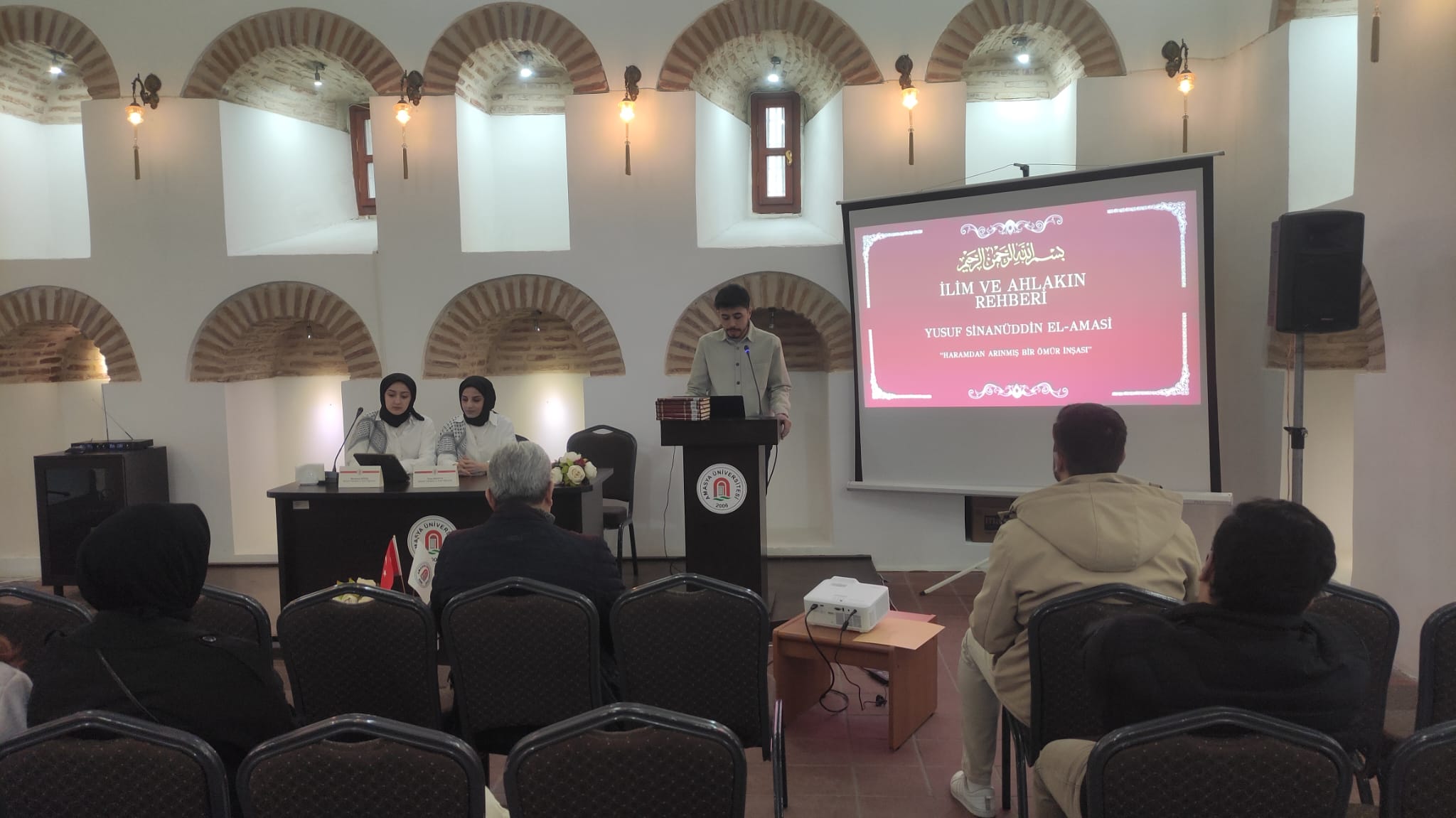 İmaret Bilim, Kültür ve Sanat Merkezi’nde “İlim ve Ahlakın Rehberi” Paneli