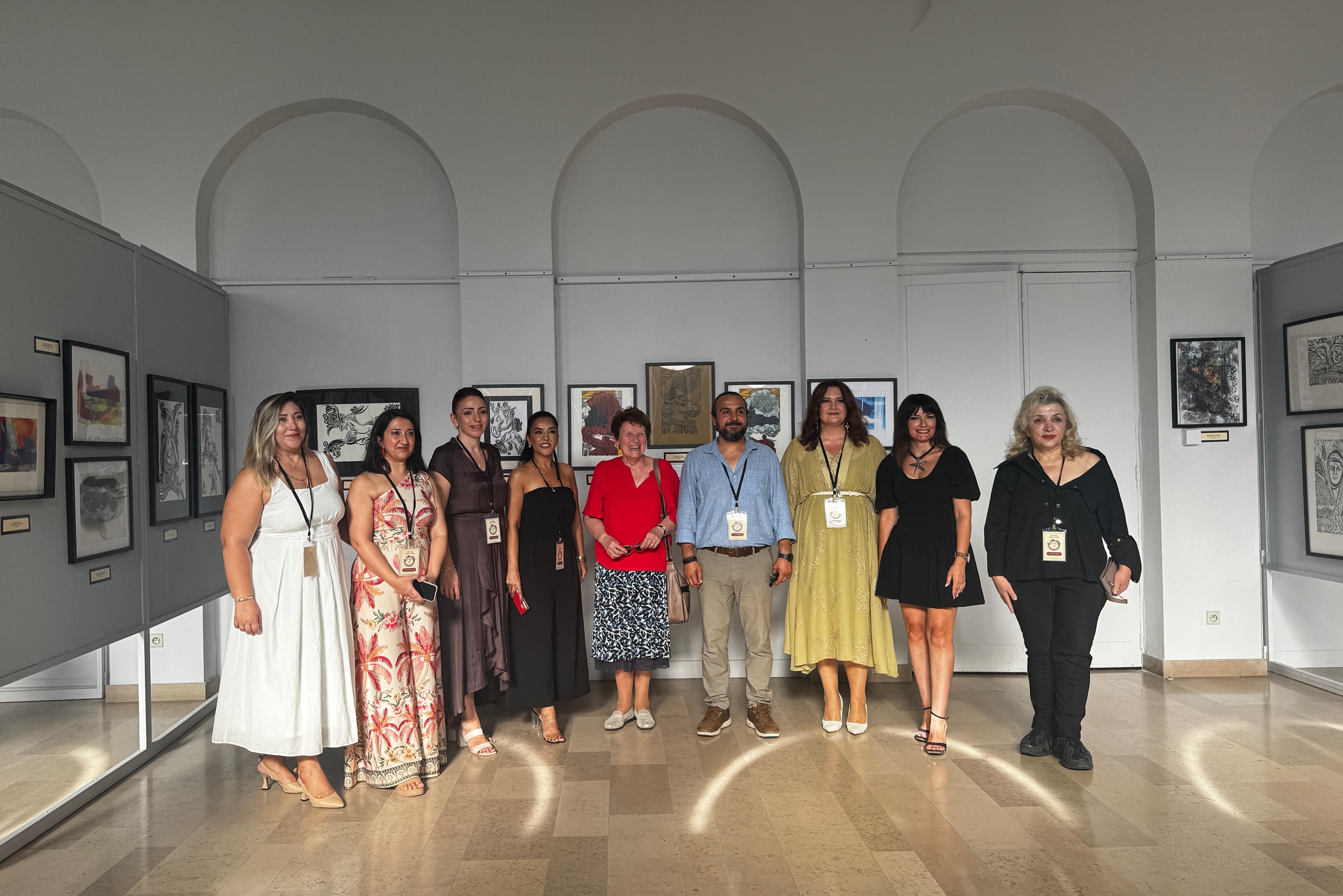 Amasya Üniversitesi Akademisyenlerinden Fransa’da Sanat Sergisi