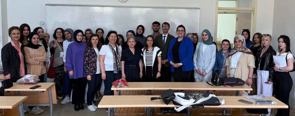 Teknik Bilimler MYO’da Moda Tasarımı Seminerleri Düzenlendi