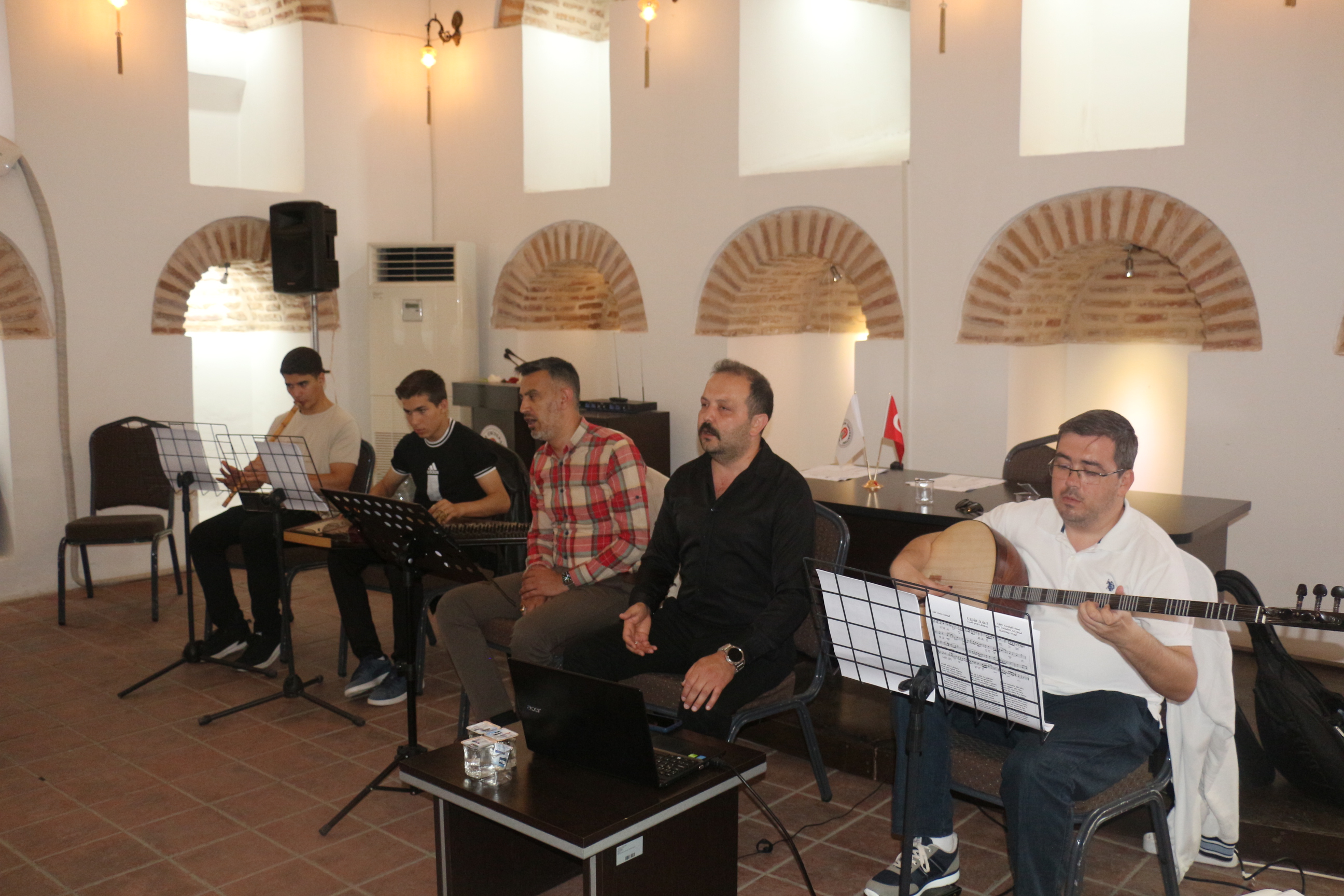 Dini Musiki İmaret Meşk Programları Devam Ediyor