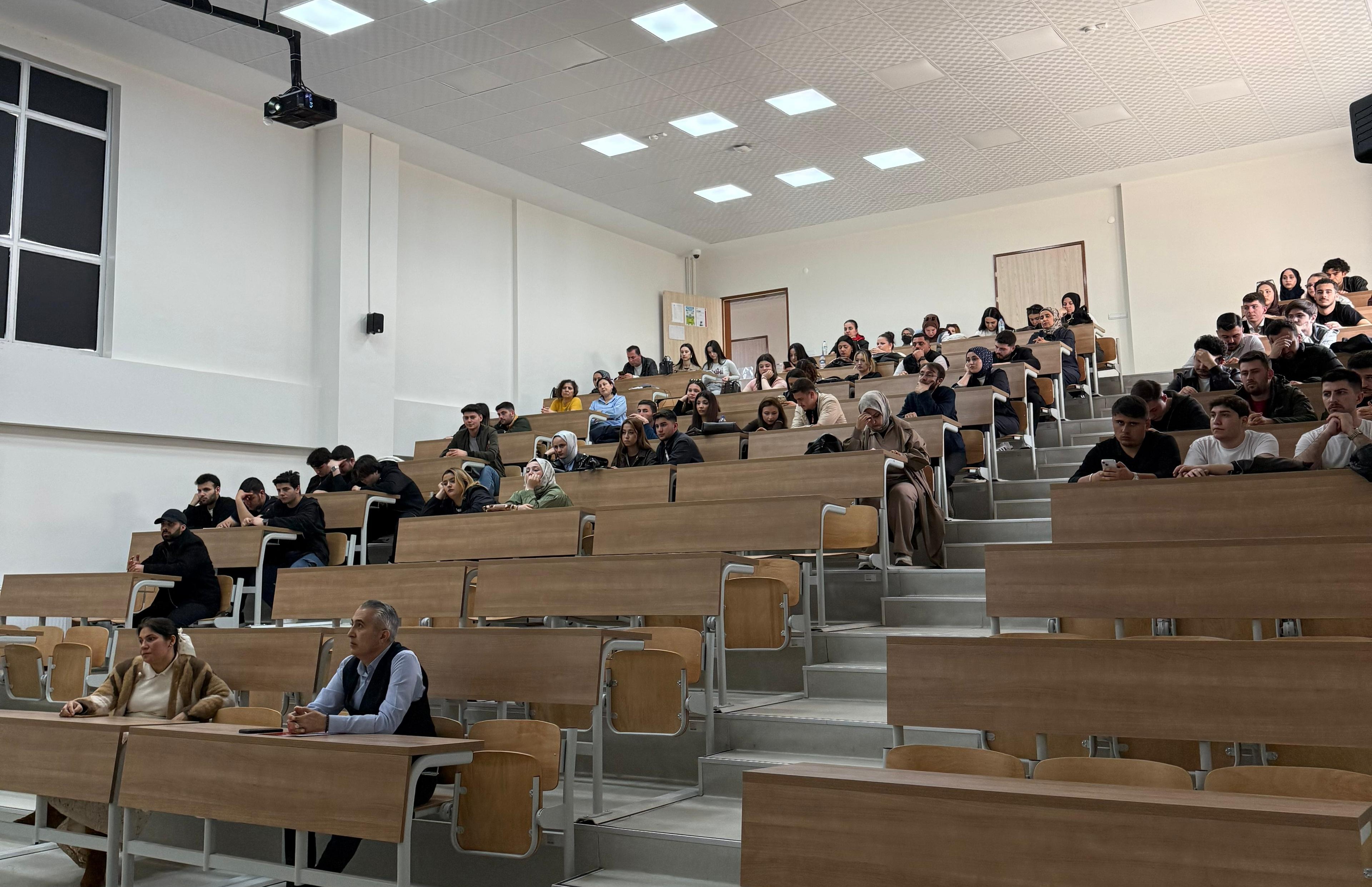 Amasya Üniversitesi’nde Sıfır Atık Günü Konferansı Düzenlendi