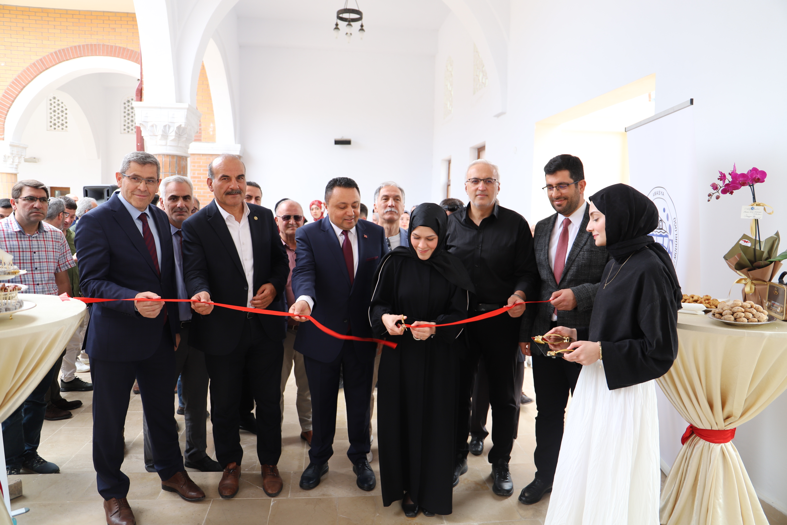 "Kalemin Hikmeti" Hat Sergisi Gönüllere Dokundu