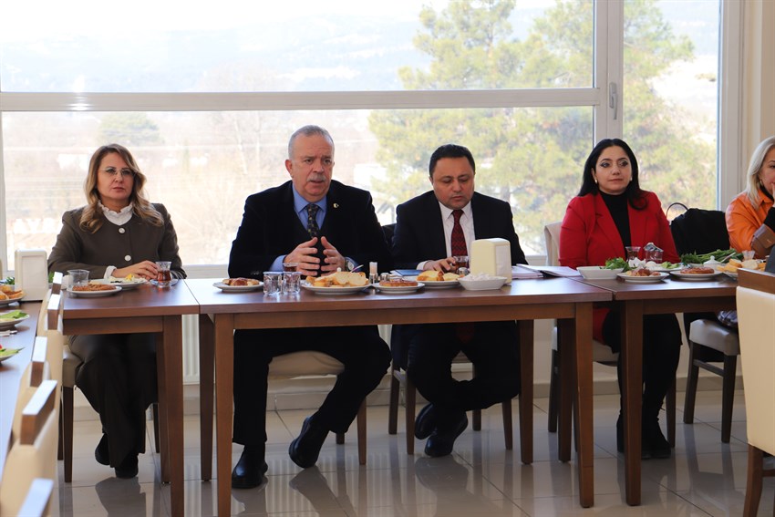 Fen Edebiyat Fakültesinde İstişare Toplantısı Gerçekleştirildi